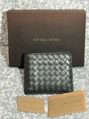 Bottega Veneta Black Intrecciato Leather Bi-Fold Card Wallet